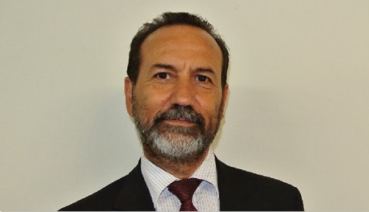 “O eleitor acaba sendo mais uma vez desprestigiado do seu voto” (Luciano Santos, sobre a dança das cadeiras dos partidos)