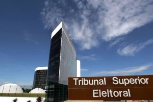 TSE aprova que divisão de Fundo Eleitoral e tempo de campanha na TV seja proporcional ao número de candidatos negros