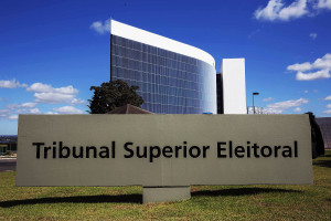 NOTA PÚBLICA – Julgamento TSE e Lei da Ficha Limpa